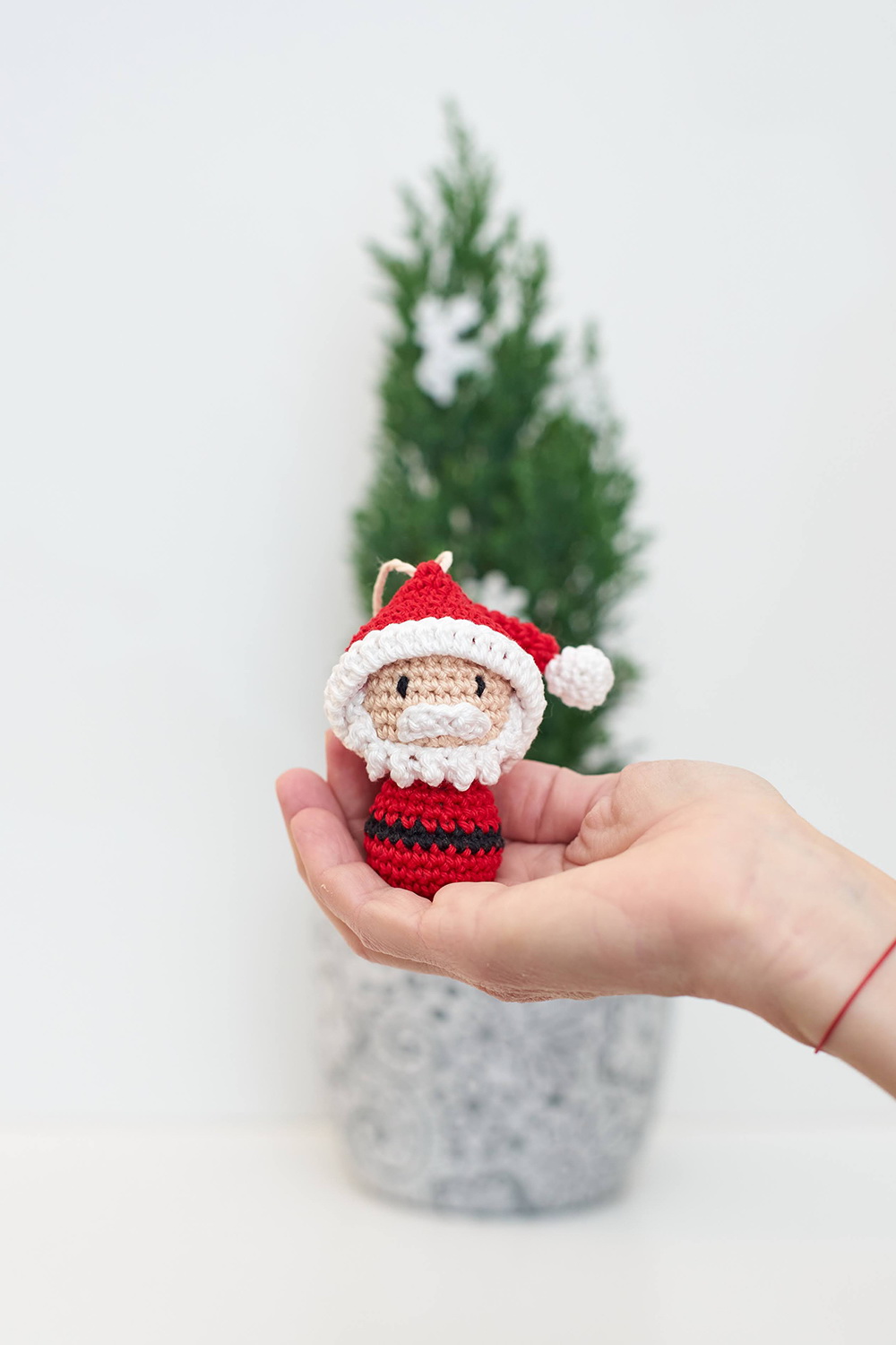 Horgolt karácsonyfadísz 3 db-os szett – Mikulás, pulcsi és házikó